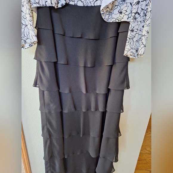 Alex Evenings Jacket and Tank Dress Two Piece Set. Black/White Womens size 16W - Picture 5 of 12